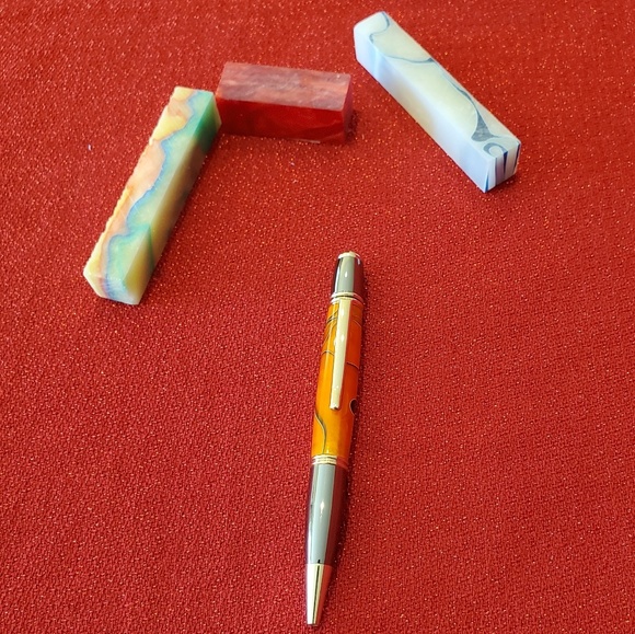 Specialty Executive Twist Ink Pen - Picture 3 of 4